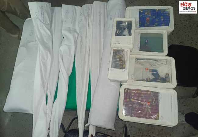 पुलिस के हत्थे चढ़े 3 असलहा तस्कर