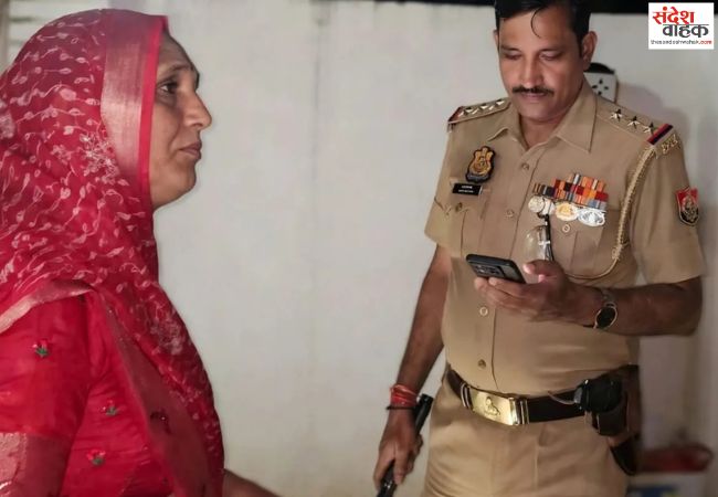 आधी रात को दीवार फांदकर गायक संजय यदुवंशी के घर में घुसी पुलिस