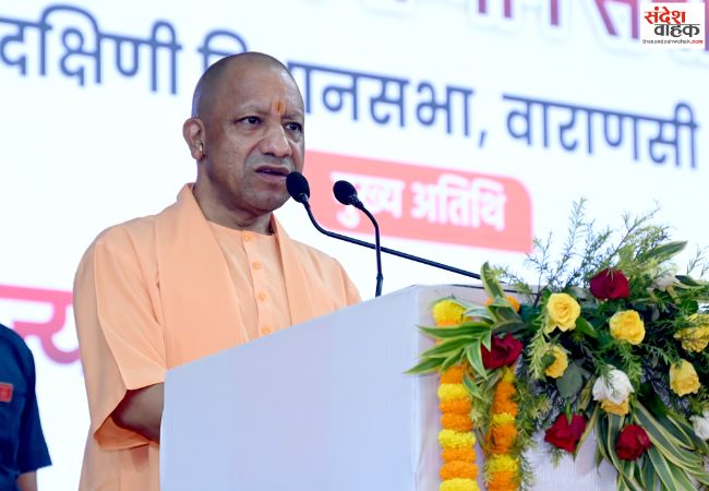 माफिया की जगह सिर्फ मिट्टी, कब्जाई जमीनों पर बनेंगी गरीबों की हवेलियां: सीएम योगी