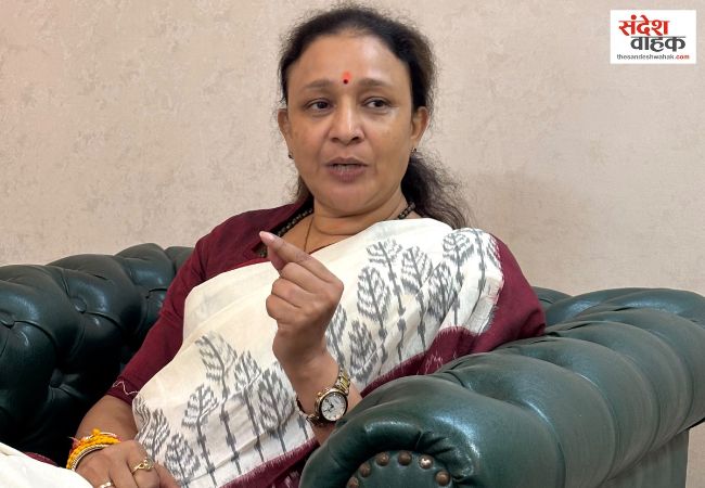 SIR पर कांग्रेस के तीन सवाल, मोना बोलीं- ‘वोट चोरी की दाल में पूरी दाल काली’