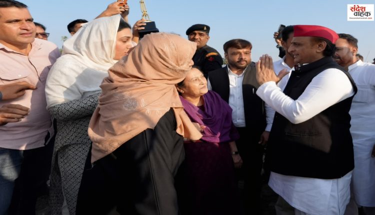 Akhilesh Yadav Azam Khan Meeting