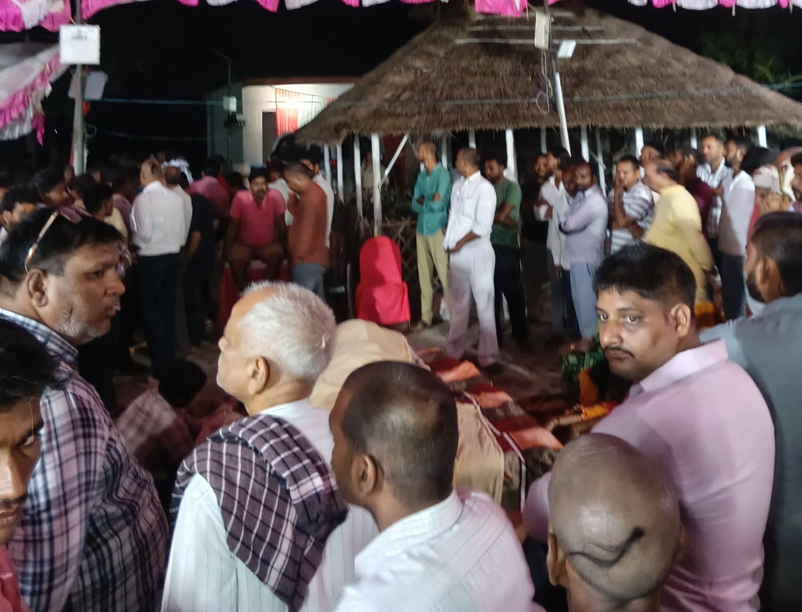 प्रतापगढ़ में भागवत कथा के दौरान गैस सिलेंडर में धमाका, प्रधान की जेठानी की मौत
