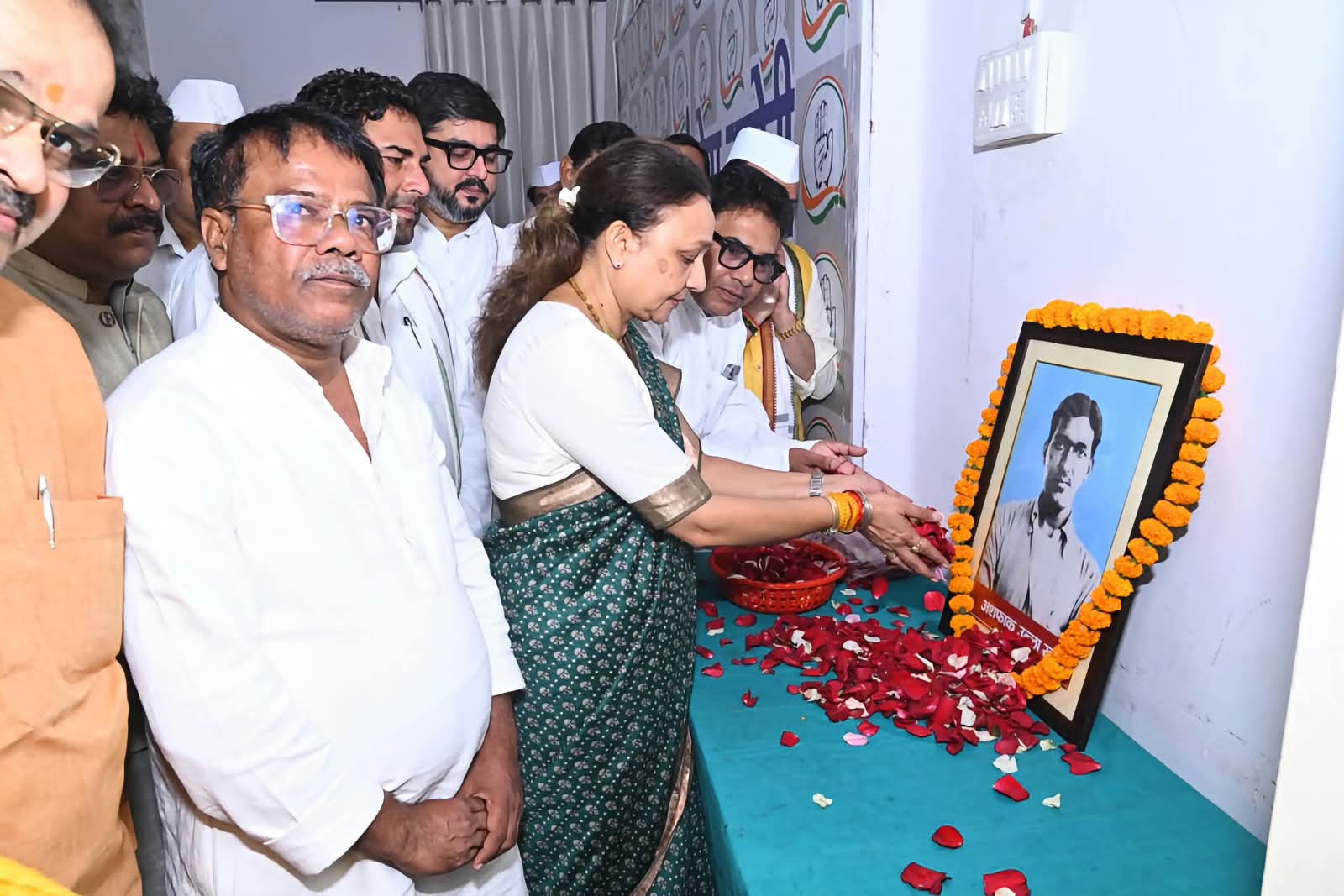 कासगंज कमीशनखोरी वीडियो पर आराधना मिश्रा ने योगी सरकार से मांगा जवाब