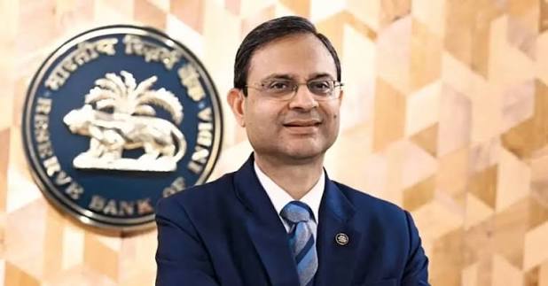 RBI दिसंबर में फिर बढ़ा सकता है रेपो रेट, SBI ने 0.50% बढ़ोतरी की जताई संभावना
